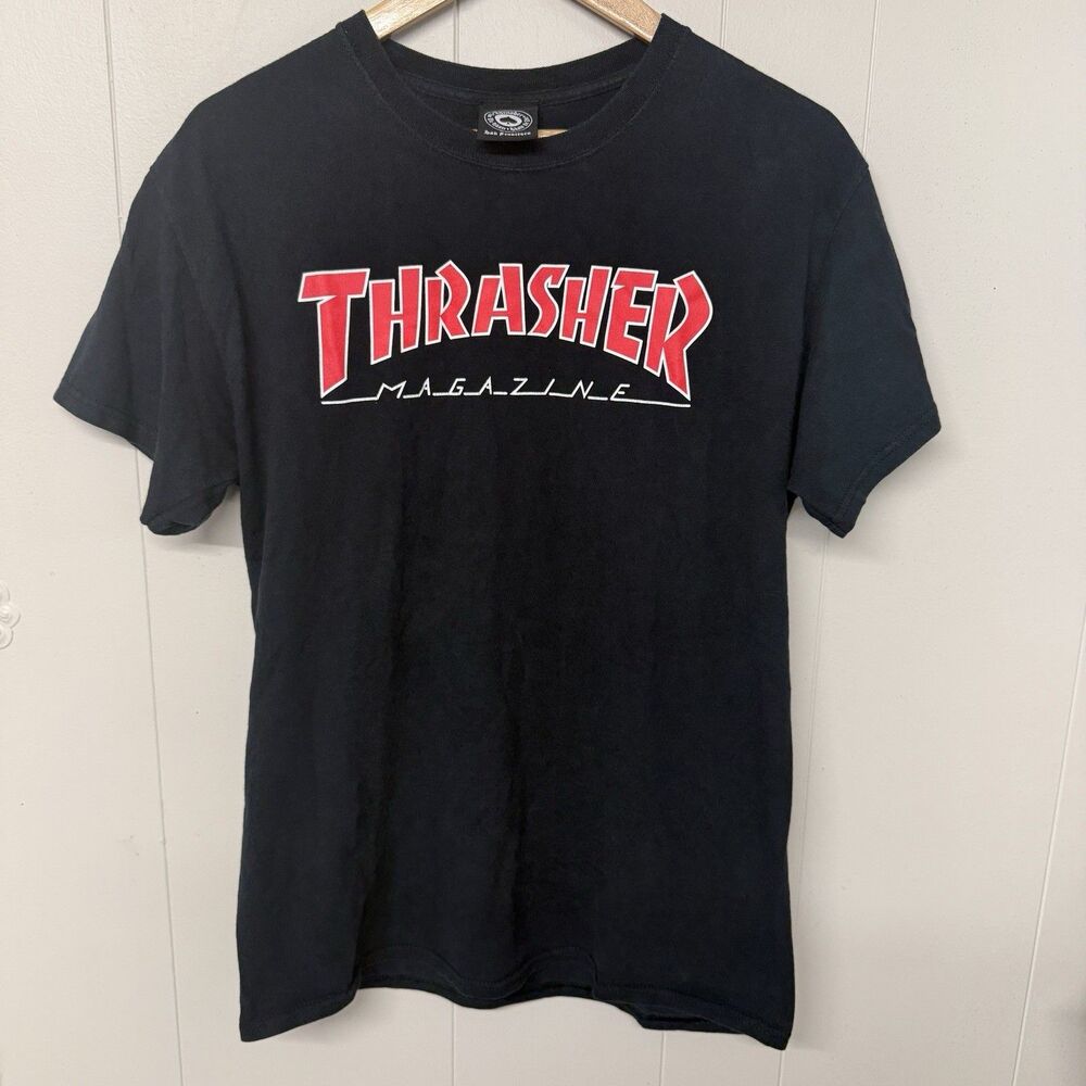 Thrasher Skateboard Magazine Shirt Logo Black Red Short Sleeve Men M GUC